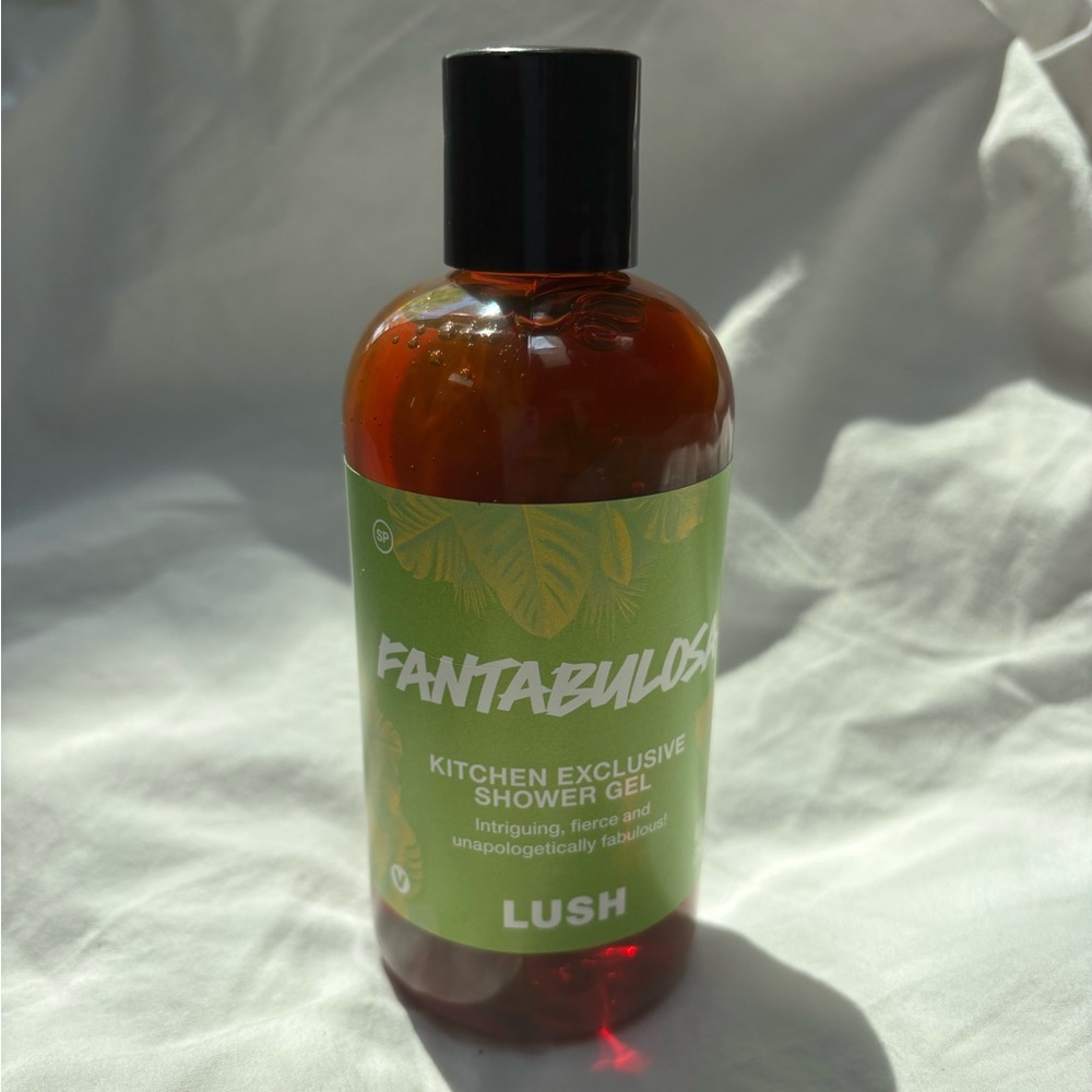 LUSH Fantabulosa Kitchen Exclusive Shower Gel